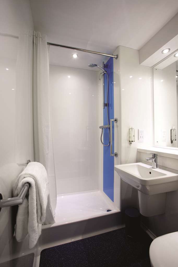 Travelodge Birmingham Hilton Park M6 Southbound Great Wyrley Стая снимка